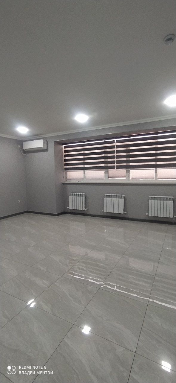 Чиланзар 26 Ватан 23м² 26м²  2 кабинета Вдоль дороги только под офис
