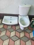 Vând chiuveta și wc