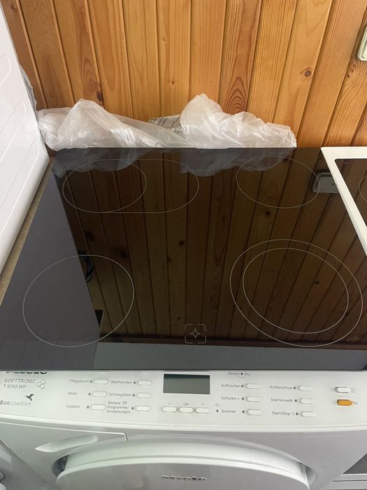 Фурна за вграждане с керамични котлони  BOMANN. Чисто нова!