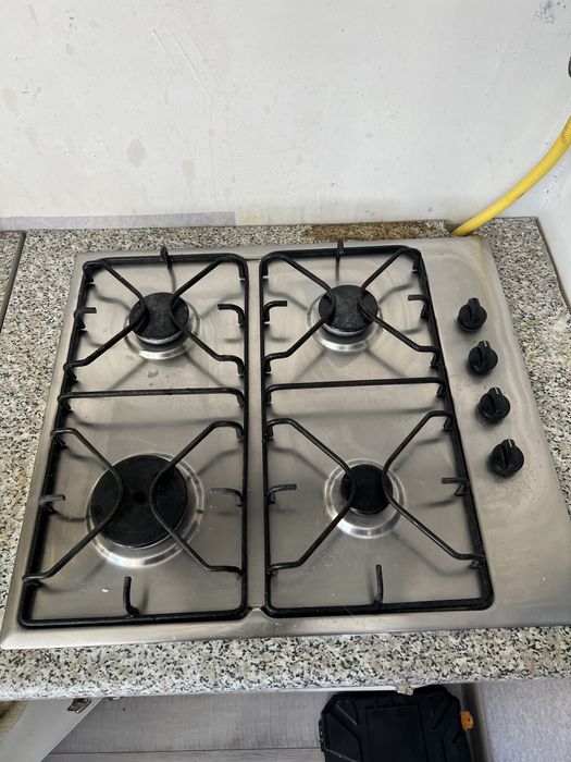 Газовая плита в хорошем состоянии Цена:5000тг