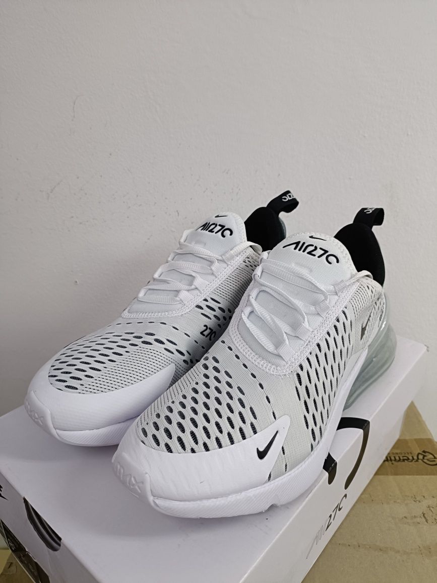 Nike Air Max 270 номер 40