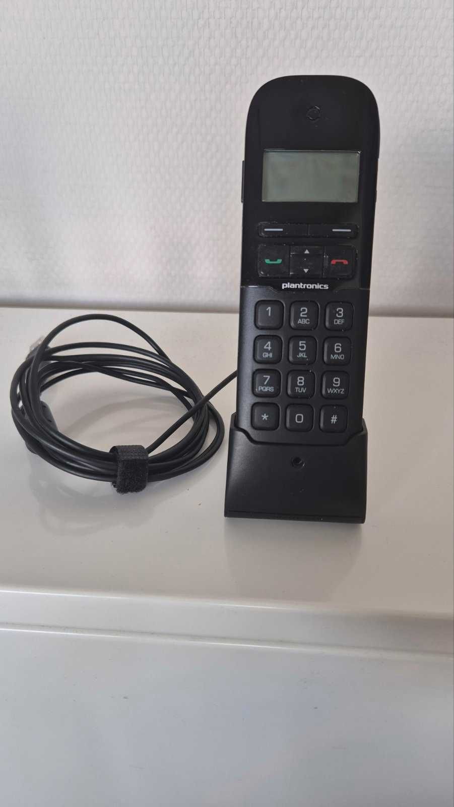 USB телефон Plantronics със стойка
