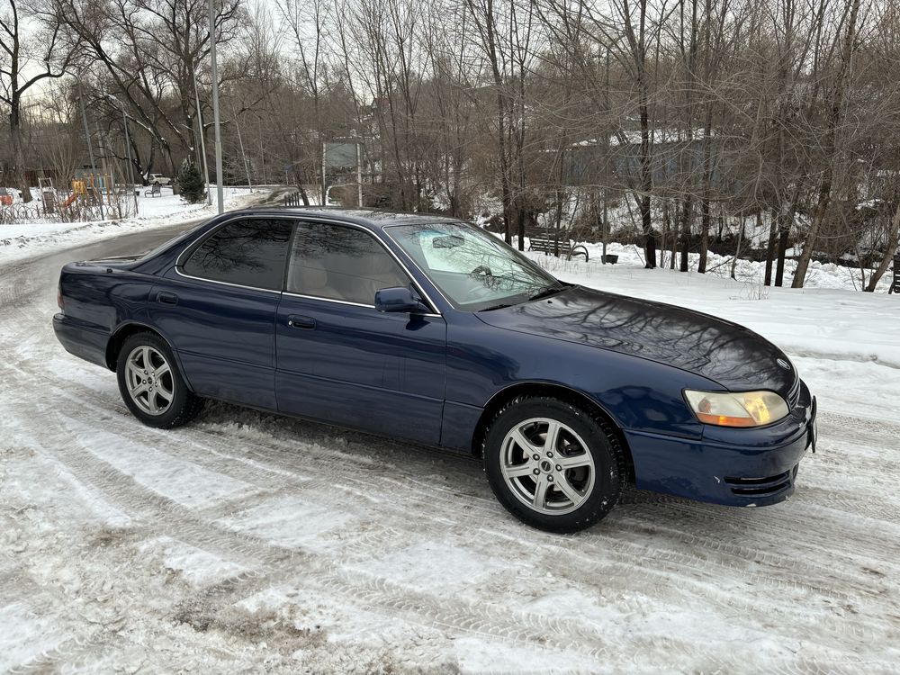 Lexus es 300 96 год