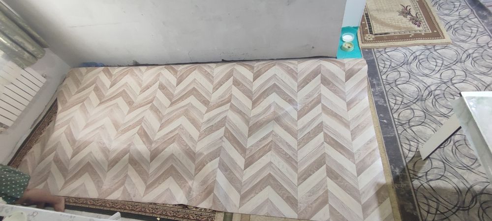 Продам ленолиум новый 4+10