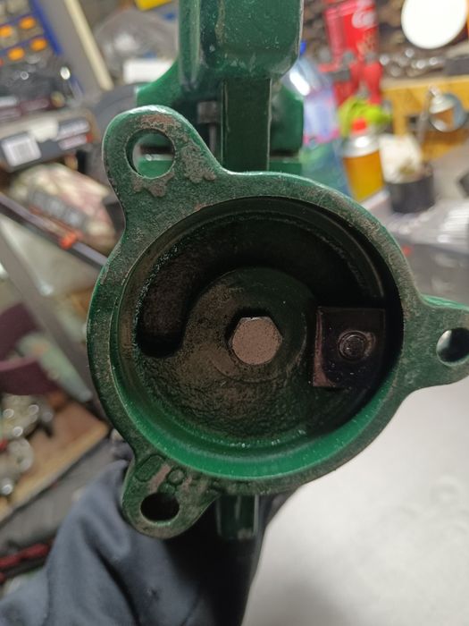 Въртящо менгеме TU 27-06 10