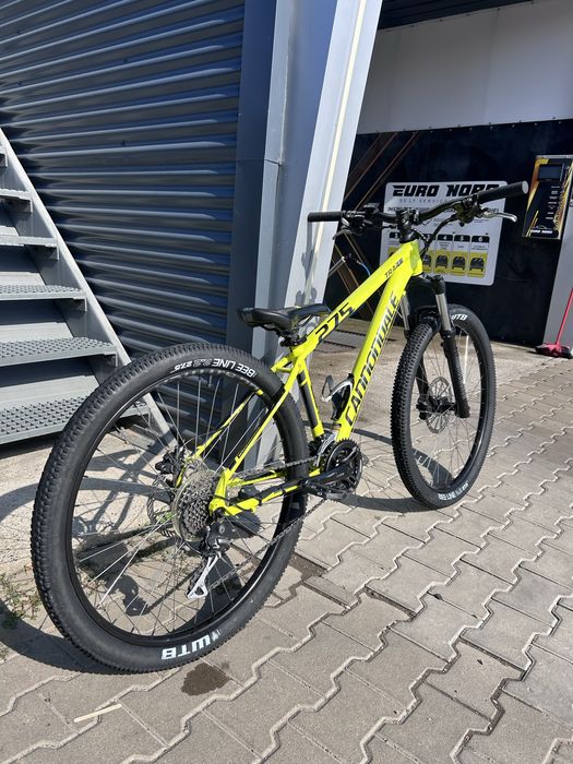 Bicicleta full suspension