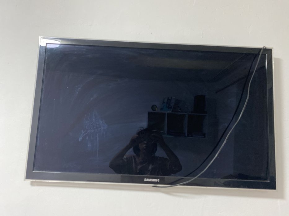 Продам телевизор