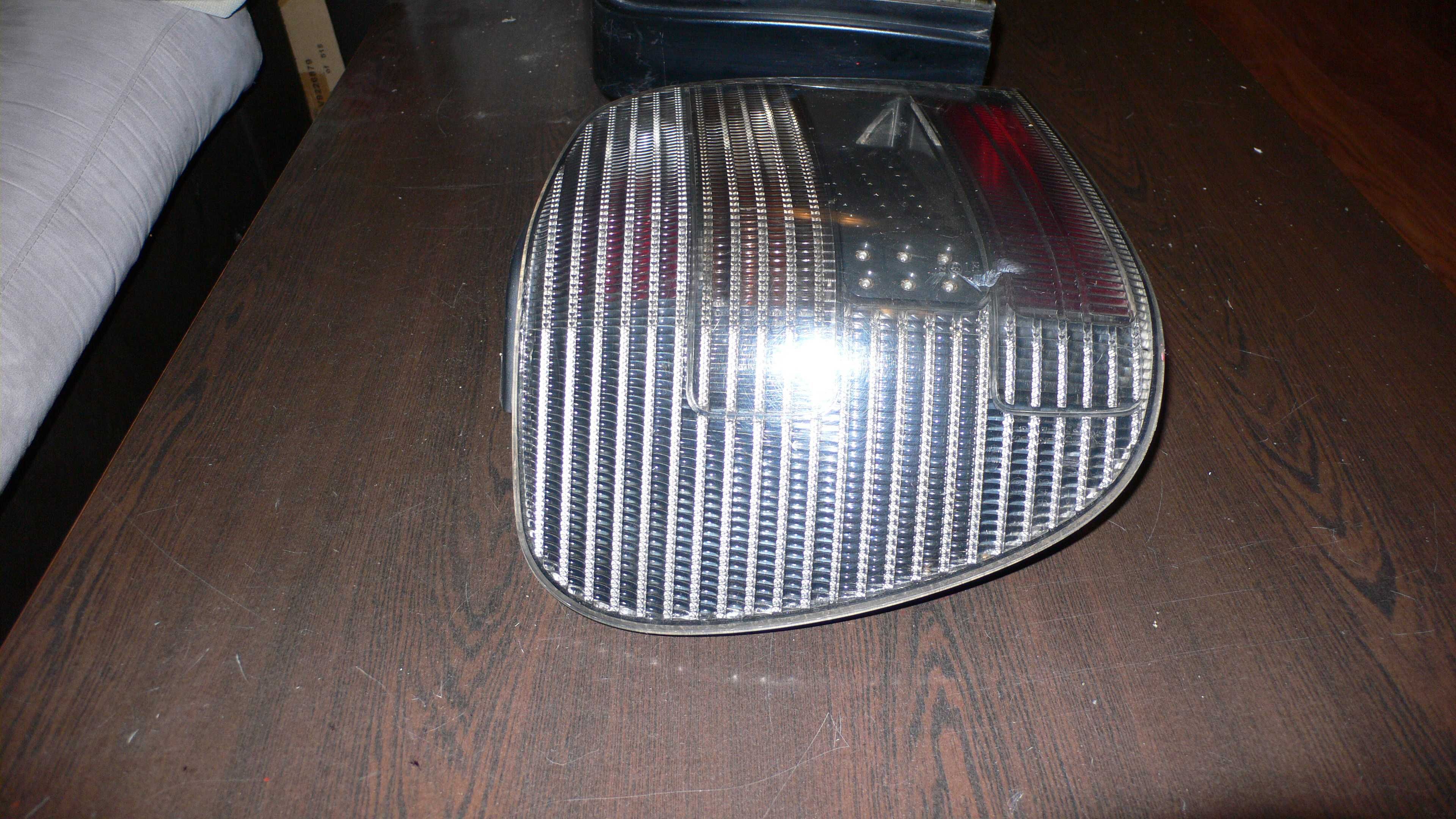 VW Polo N1: Задни стопове (Кристал,LED); 1,0-1,9;94-02.Фолксваген Поло