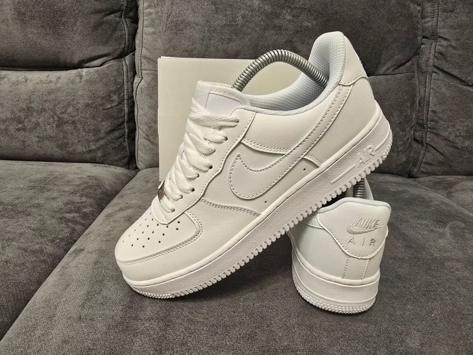 Nike air force 1 nr 39 40 41 42 43 preț 250 lei