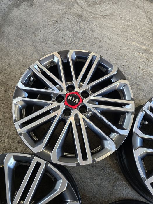 Джанти 18 / 5х114,3 - Kia GT и др. 5x114,3