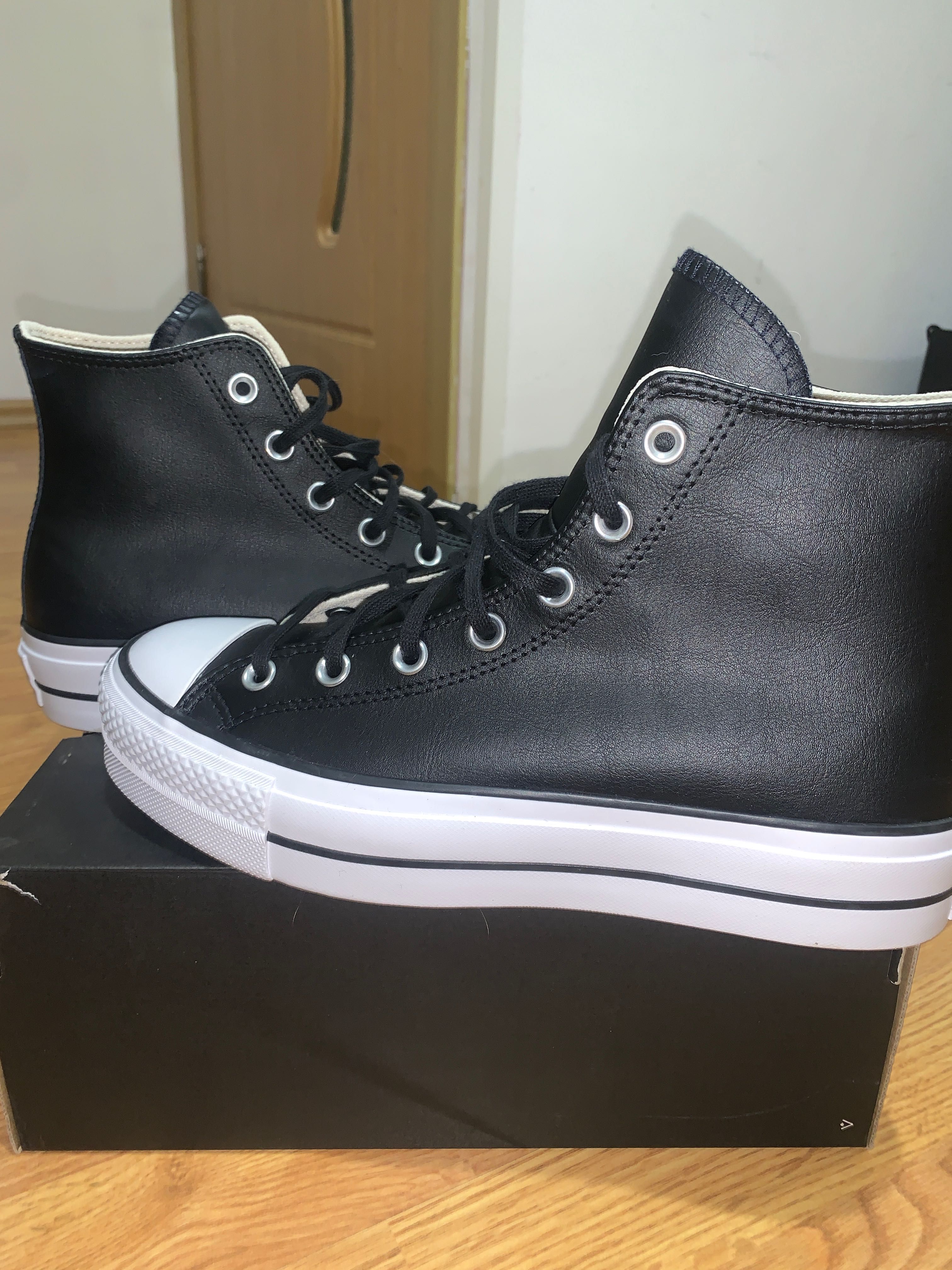 Converse marimea 41 Hi Platform