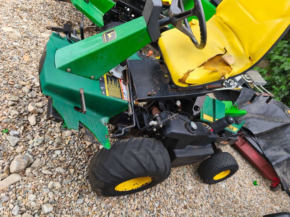 Coș pentru tractoras de tuns iarba gazon John Deere f 725