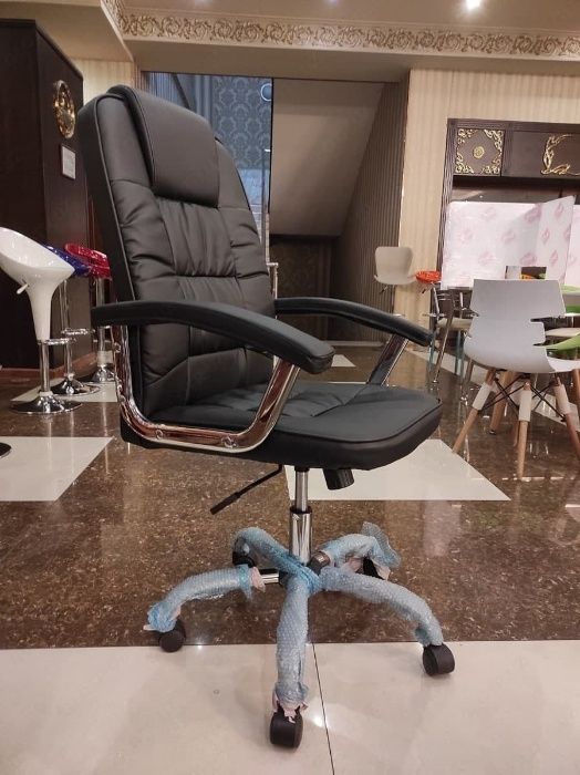 Офисное кресло LEO CORTO супер улучшенная модель в Ташкенте.