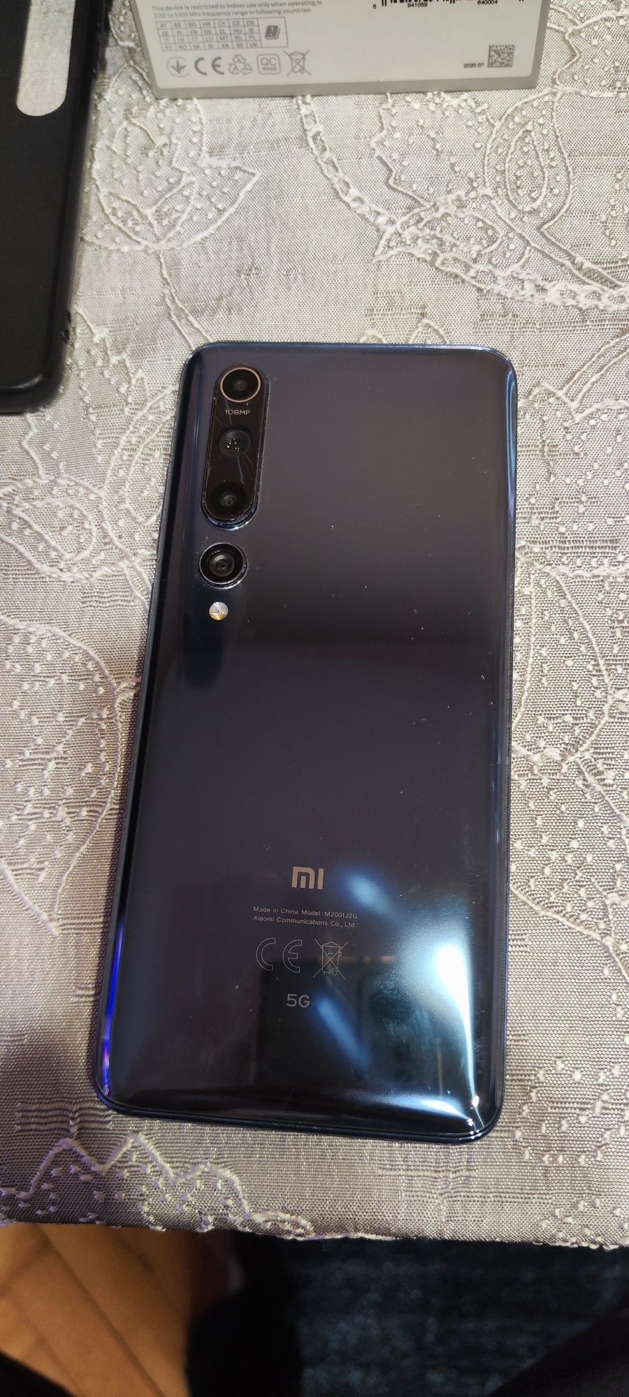 Xiaomi mi 10 5g 8/128 без зарядно и кабел