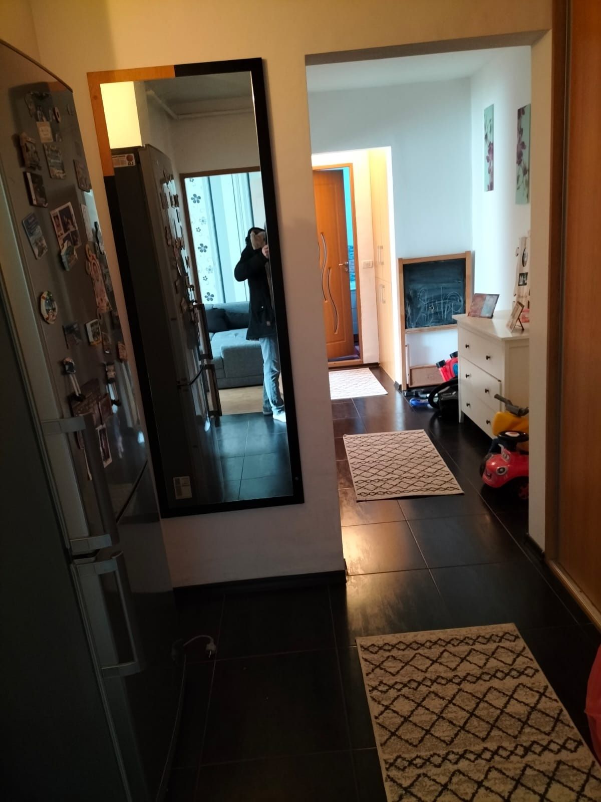 Închiriez apartament 3 camere zona A uri