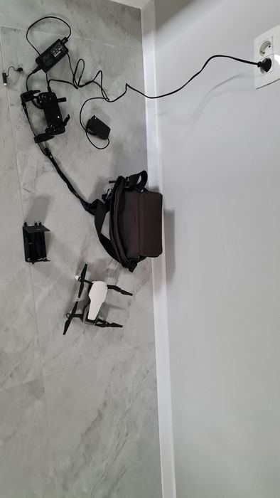 Vând Drona DJI Mavic Air