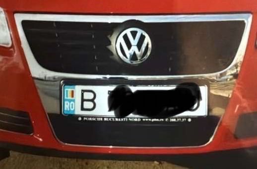 Grila passat B6 2005-2010 cu emblema