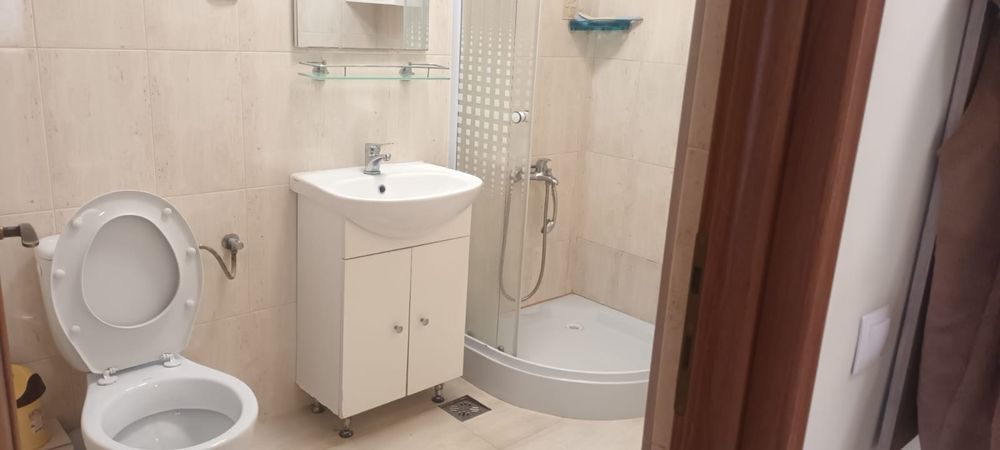 Vând apartament cu 2 camere