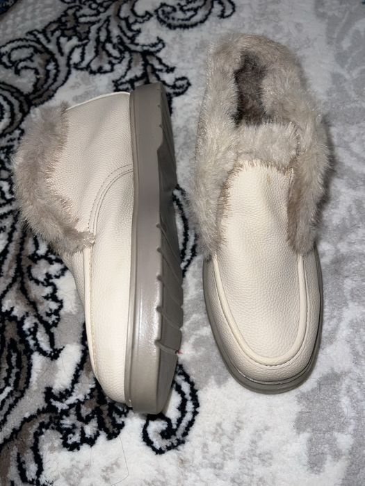 Qishki junli oyoq kiyim