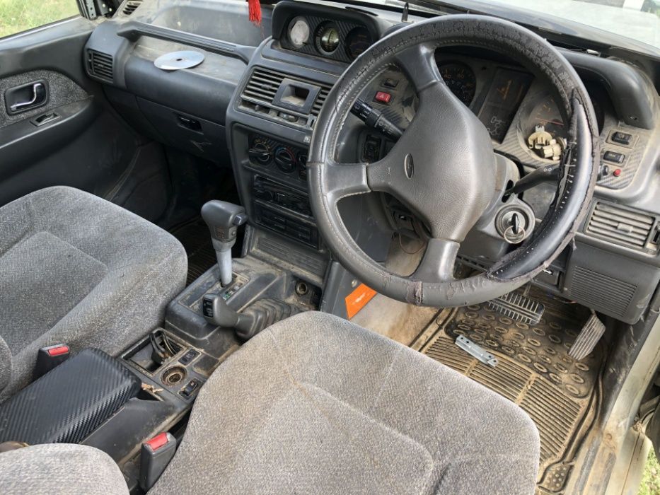 Dezmembrari dezmembrez piese mitsubishi pajero shogun 2800cmc mk2