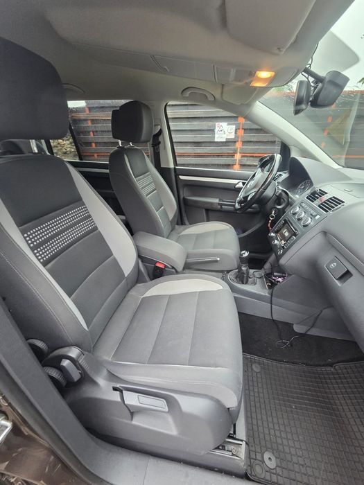 Vw Touran 2013 7 loc 1.4 benzina