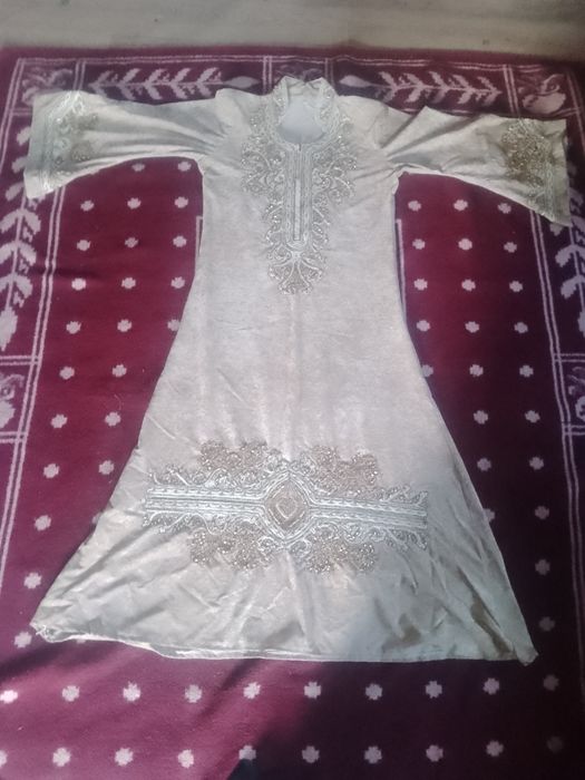 Vand rochie de zii