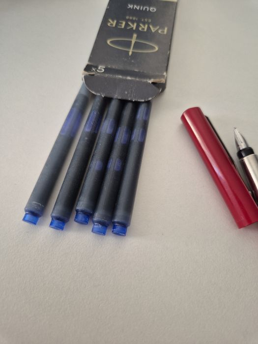 Stilou Parker + 5 cartuse