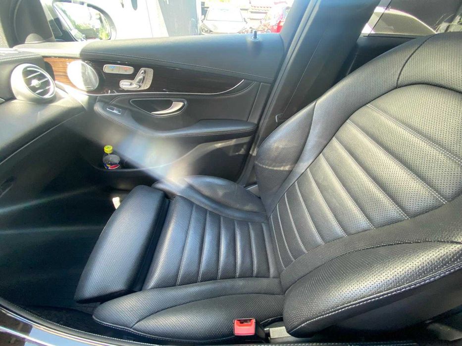 Mercedes GLC 250D, 204 CP, 4 Matic, Cam 360°, Scaune ventilate, 220 V