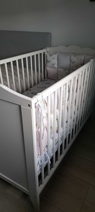 Patut bebelusi din lemn