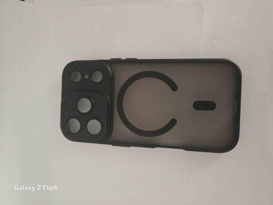 Матов Magsafe калъф за iPhone 17 Pro/Pro Max - опушен черен