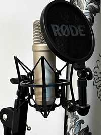 Microfon Rhode NT1-A Si Interfata Audio Focusrite Scarlett 2i2 3rd Gen