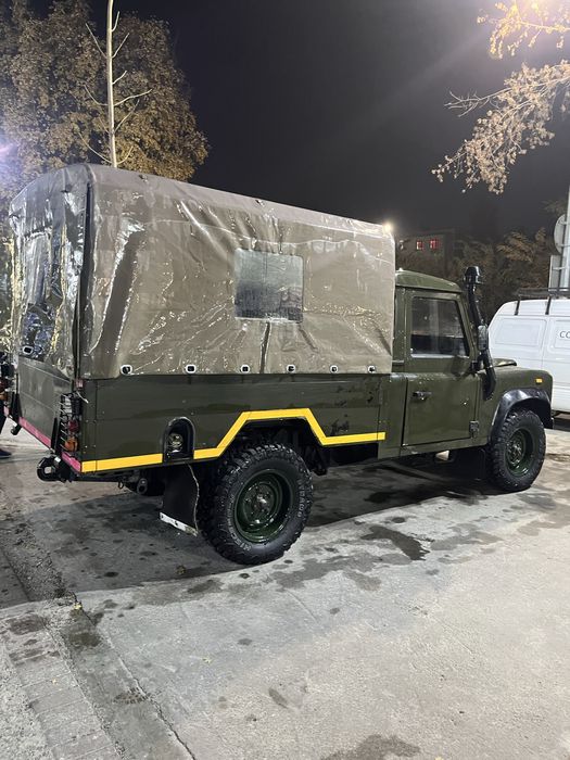 Range rover Defender 110 (pikap)