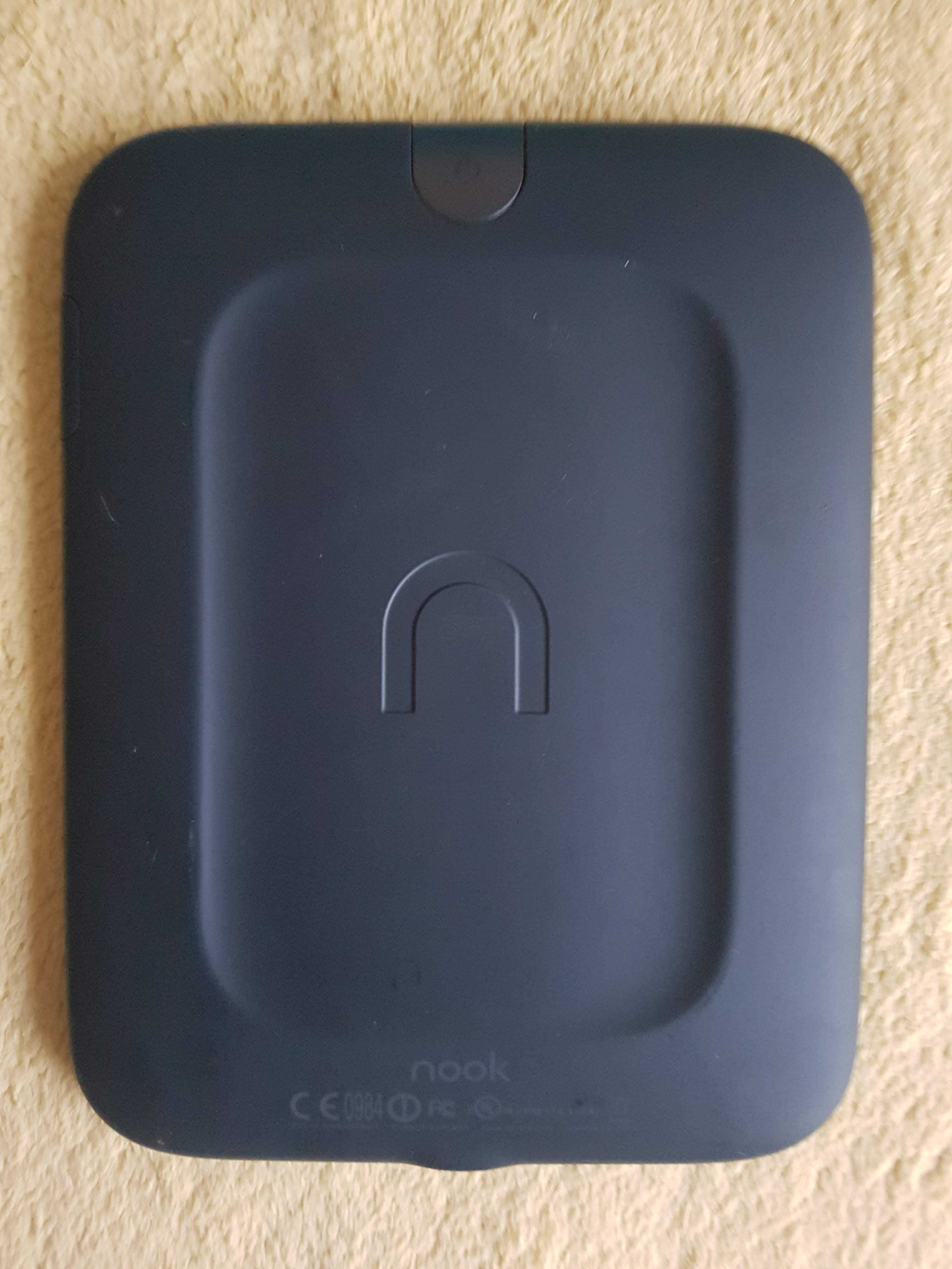 електронен четец Nook Simple Touch Glowlight