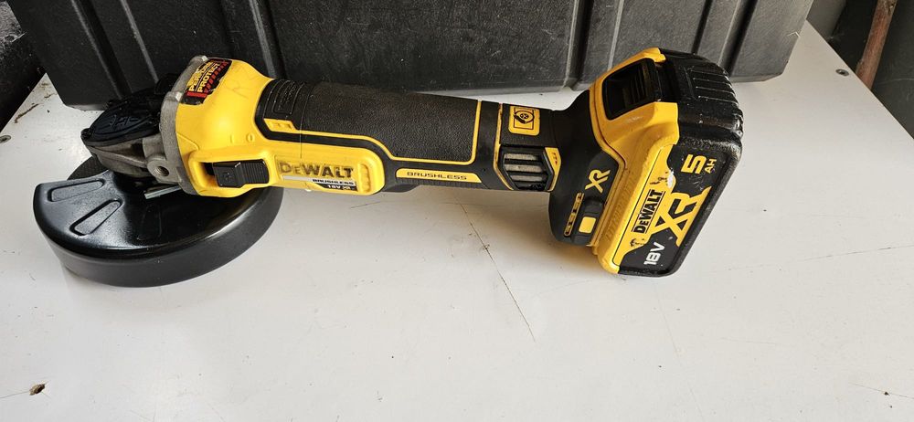 Flex/Polizor Dewalt Dcg 405