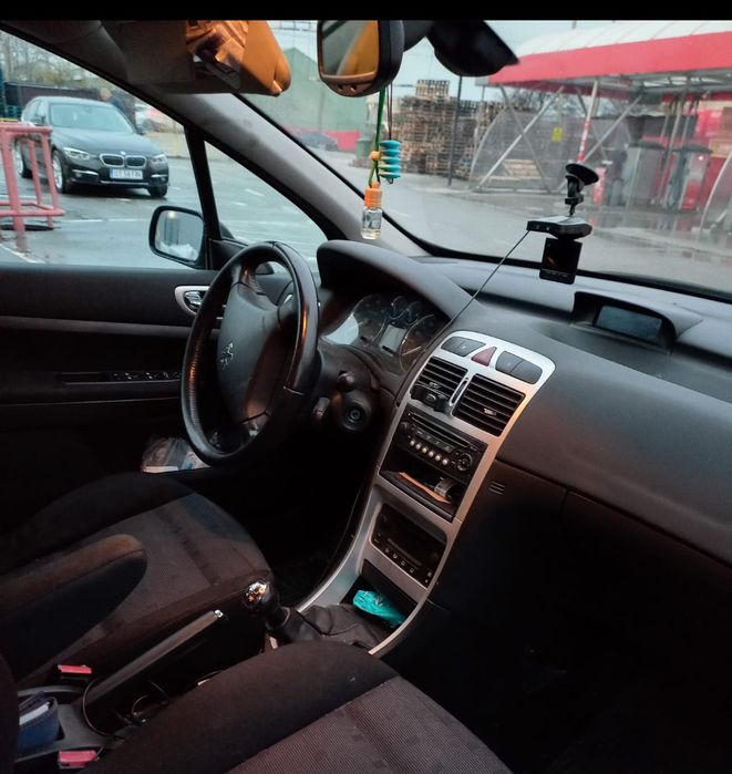 Peugeot 307sw 16 hdi proprietar taxe la zi