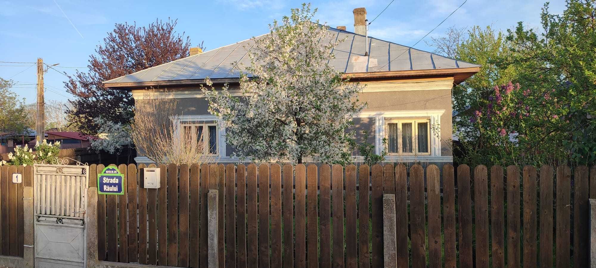 Casă de vânzare în Roata de Jos,Giurgiu, la circa 50 km de Bucuresti