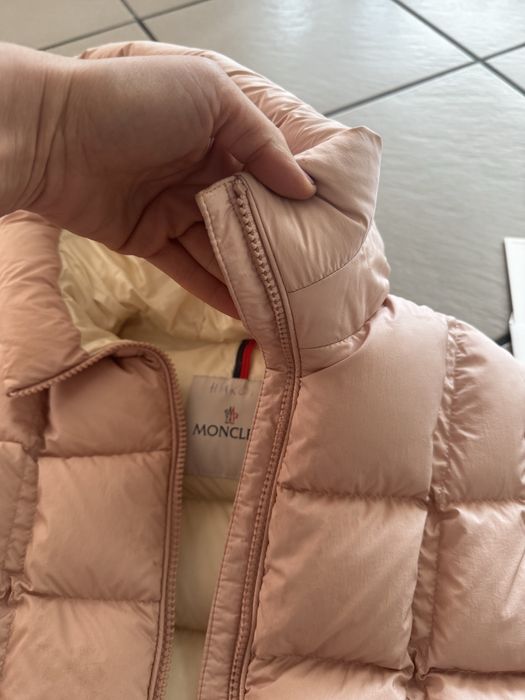 Moncler Ana пухено яке оригинално 104 см, 4г подарък оригинална шапка