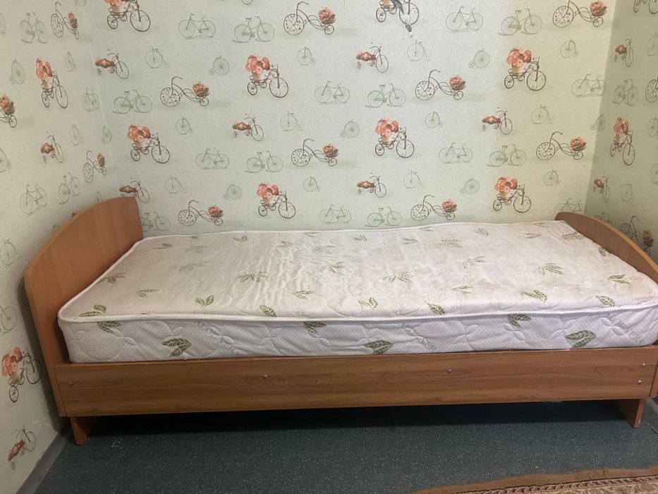 Односпальная кровать