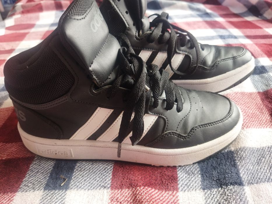 Високи маратонки Адидас