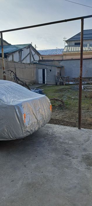 Мотридда ховли сотилади!