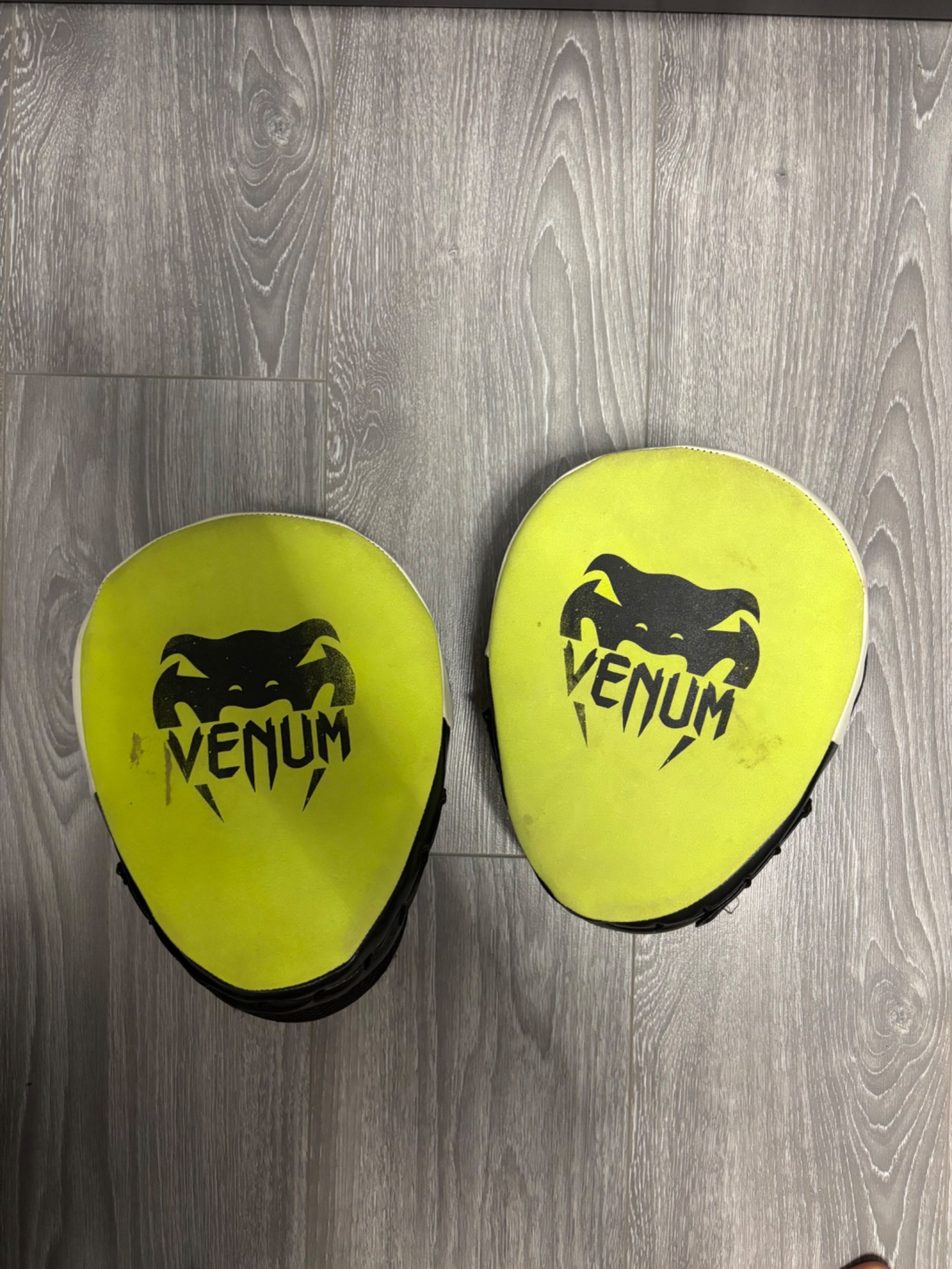 лапы для бокса venum