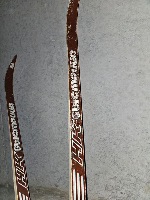 Продам спортсменам  лыжии