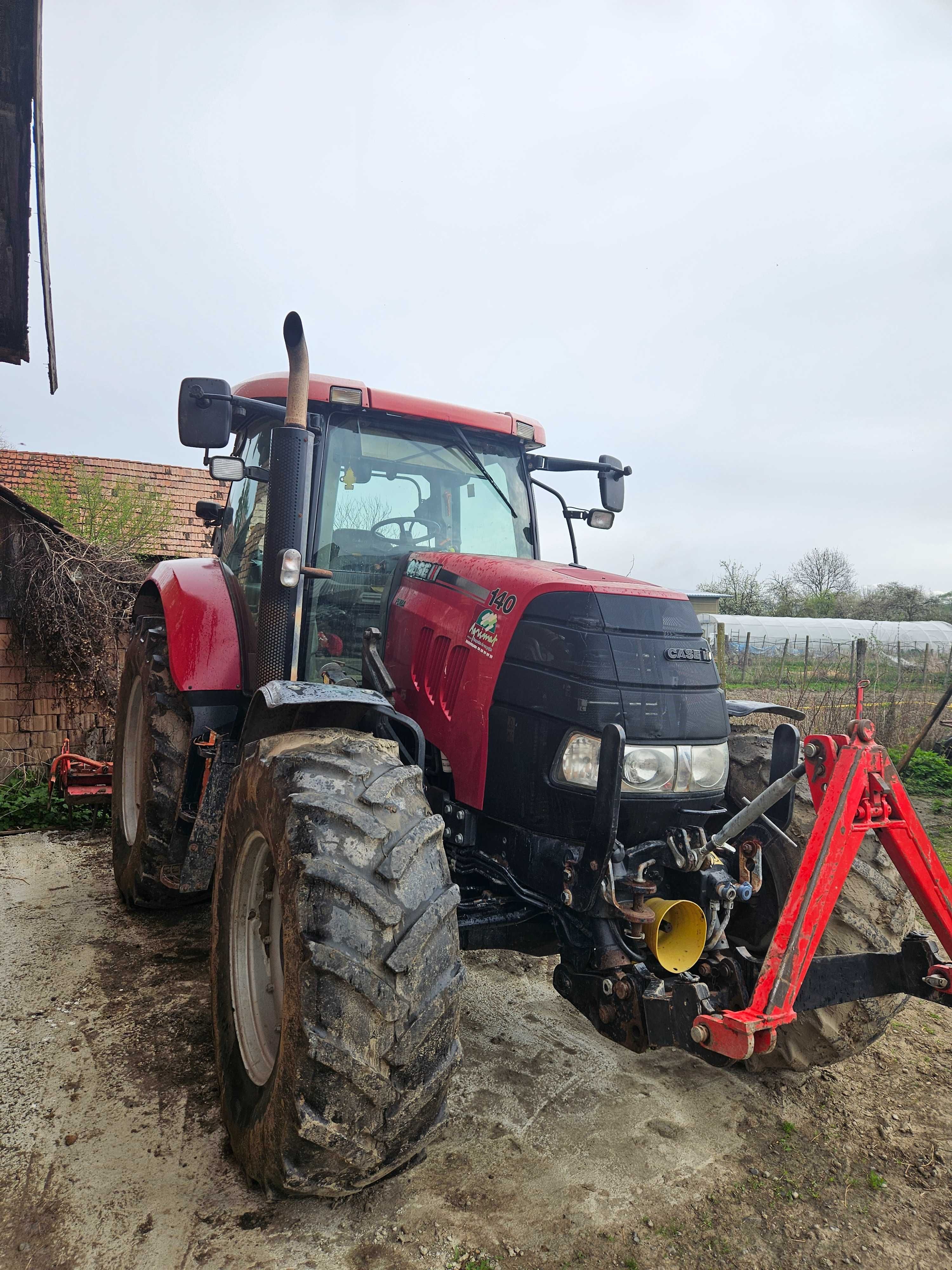 Vând Case IH PUMA 140