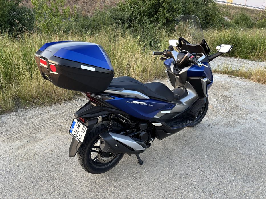 Vand Honda Forza 350