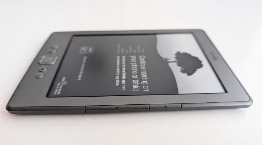 Четец Amazon Kindle 4