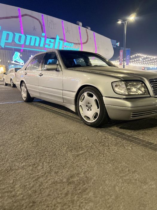 Mercedes-Benz W140 long