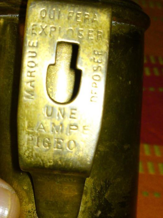Продавам Френска газена лампа от началото на 19ти век