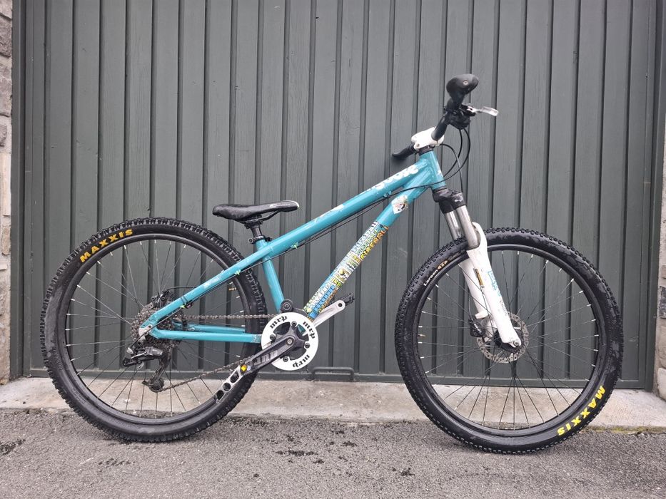 Dirt Bike Mongoose Roti de 26