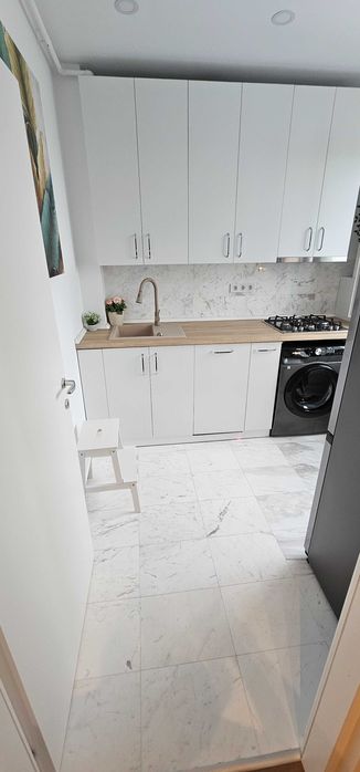 Proprietar inchiriez garsoniera pe B-dul Timisoara (CET Vest) -43mp