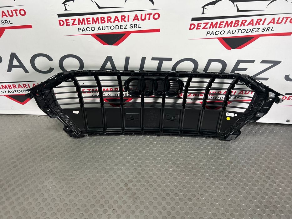 Grila Centrala OEM Audi Q3 83A 2021